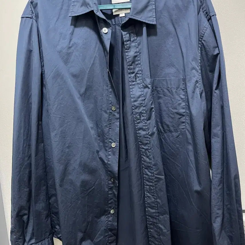 [BUNJANG] Gonak Glitch Satin Shirt Navy / 고낙 글리치 셔츠 사틴 네이비 1
