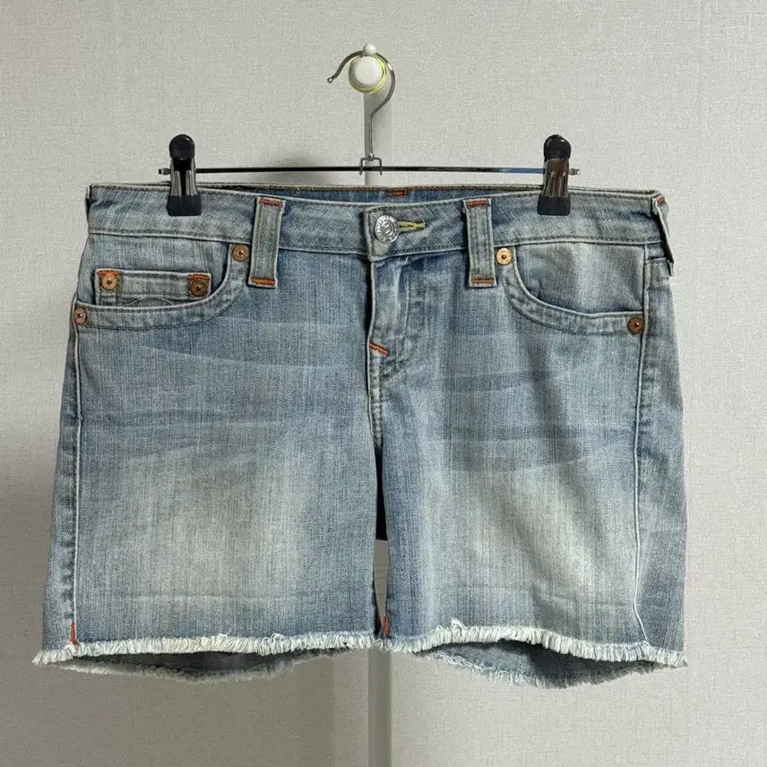 [BUNJANG] True Religion Light Blue Wash Cut-off Hem Denim Shorts W28 / 트루릴리젼 숏 데님 팬츠 W28