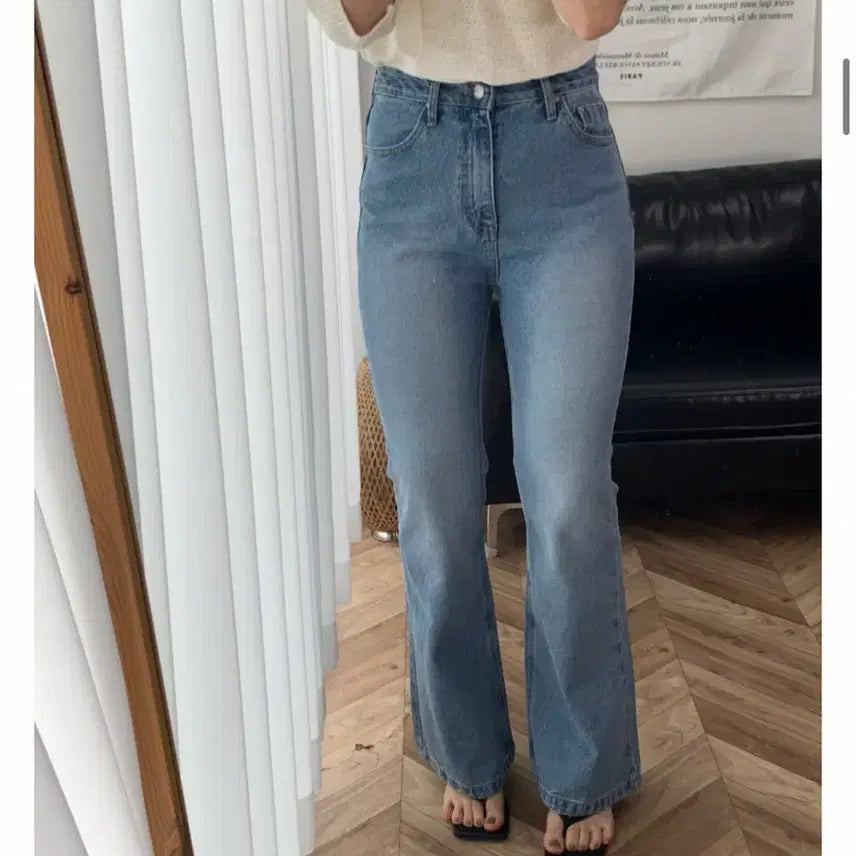 [BUNJANG] Women's High Waist Bootcut Denim Jeans (Light Blue, Size M) / [새상품,M] 연청 난스판 부츠컷 데님