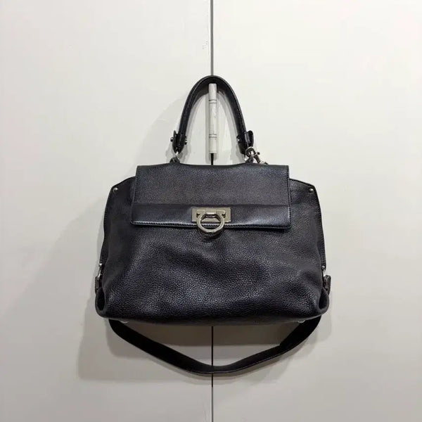 [BUNJANG] Salvatore Ferragamo Gancini Sofia Leather Tote Bag / 페라가모 간치니 소피아 레더 토트백