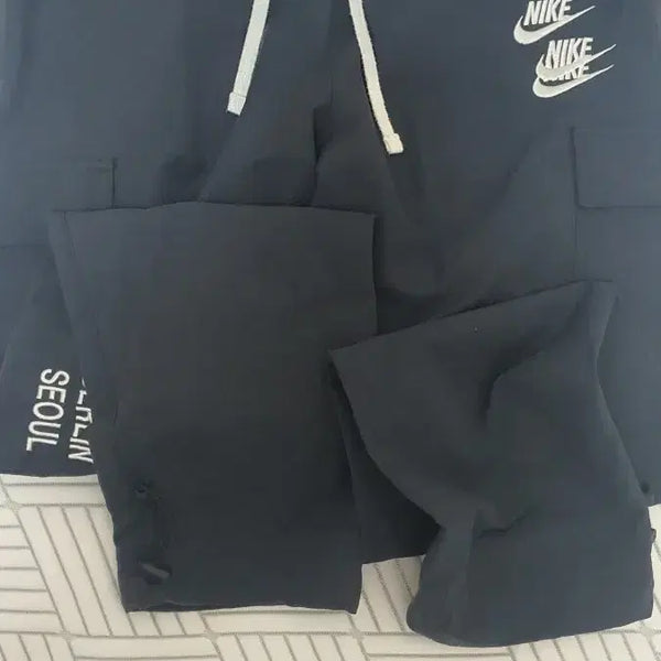 [BUNJANG] Nike World Tour Woven Pants / 나이키 우븐 팬츠 월드투어