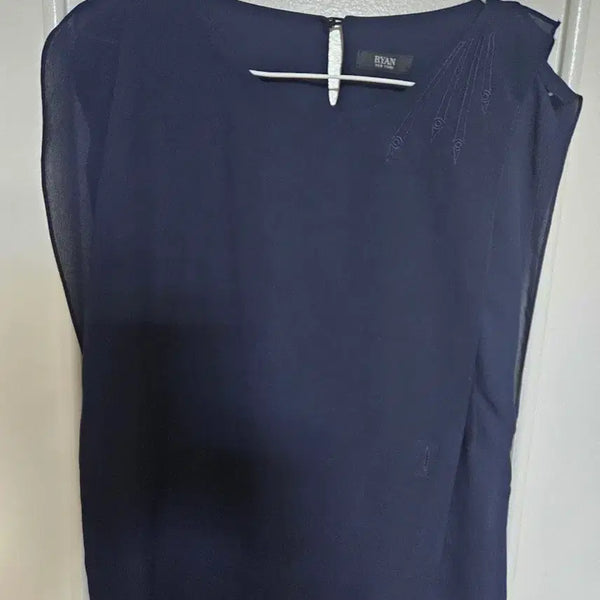 [BUNJANG] RYAN NEW YORK Embroidered Pintuck Chiffon Blouse / [정품/A급] RYAN NEW YORK 자수 디테일 핀턱 시폰 블라우스