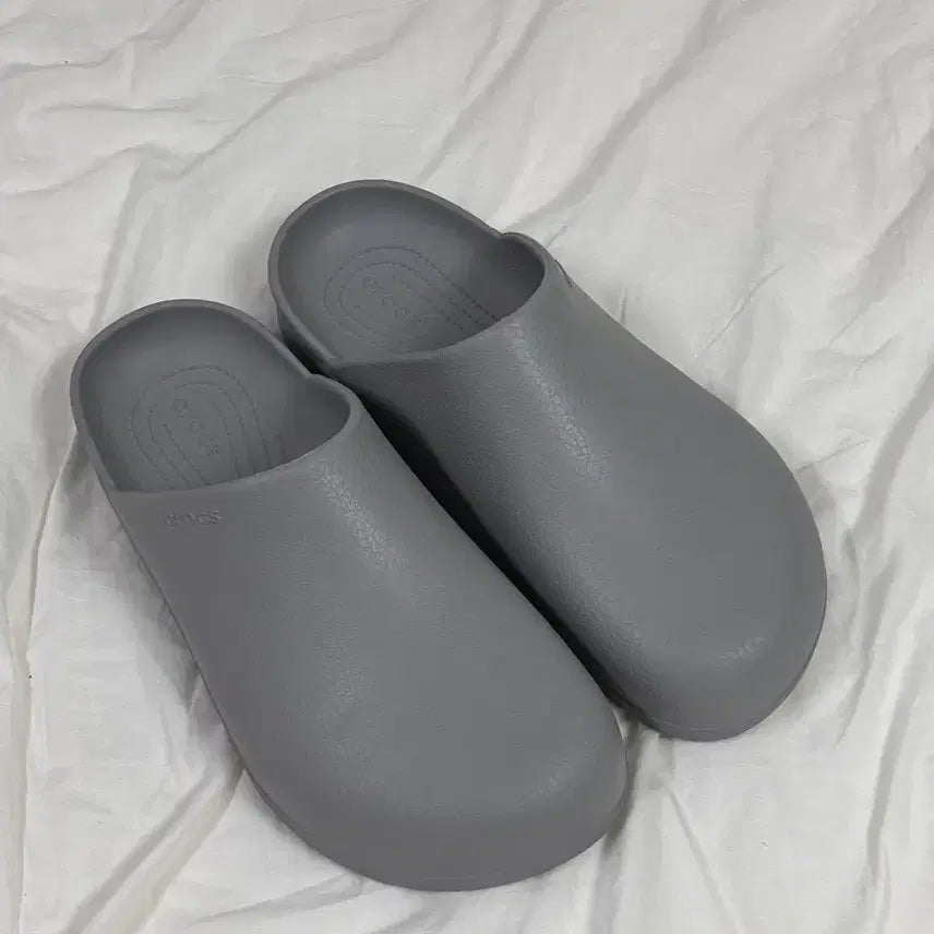 [BUNJANG] Crocs Dylan Clog Light Grey 270 / 크록스 딜런 클로그 라이트그레이 270