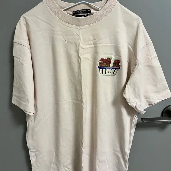 [BUNJANG] Jacquemus Strawberry Embroidered Short Sleeve T-Shirt / 자크뮈스 스트로베리 반팔