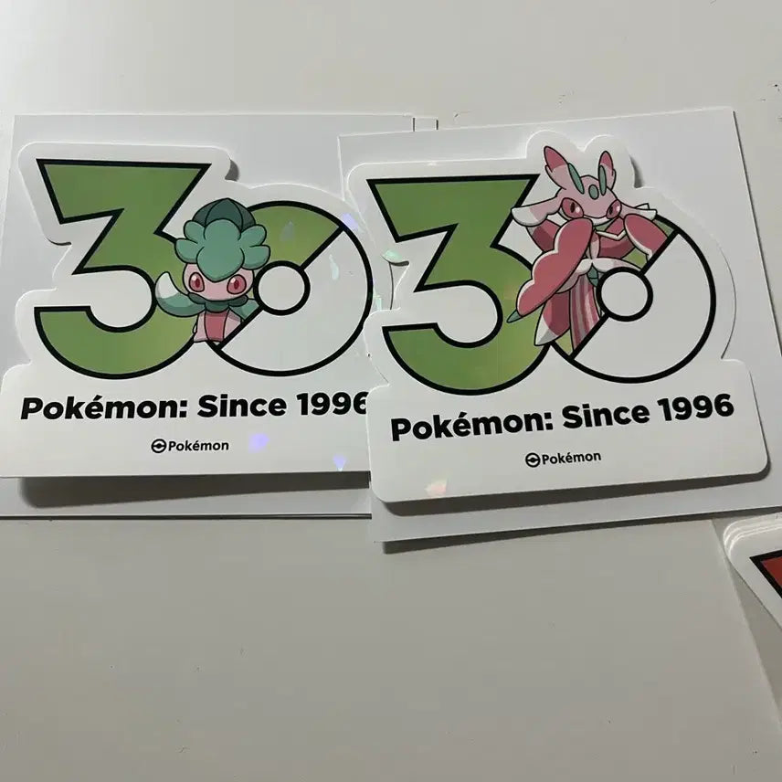 [BUNJANG] Pokemon 30th Anniversary Holographic Sticker Set: Charjabug & Lurantis / 포켓몬 30주년 스티커 짜랑랑+라란티스