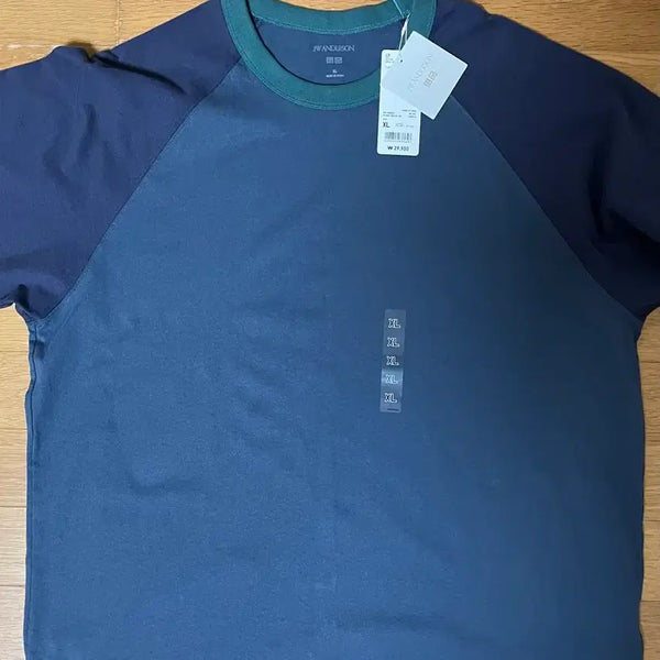 [BUNJANG] Uniqlo JW Anderson Short Sleeve T-Shirt XL / 새상품) 유니클로 jw앤더슨 반팔 티셔츠 XL