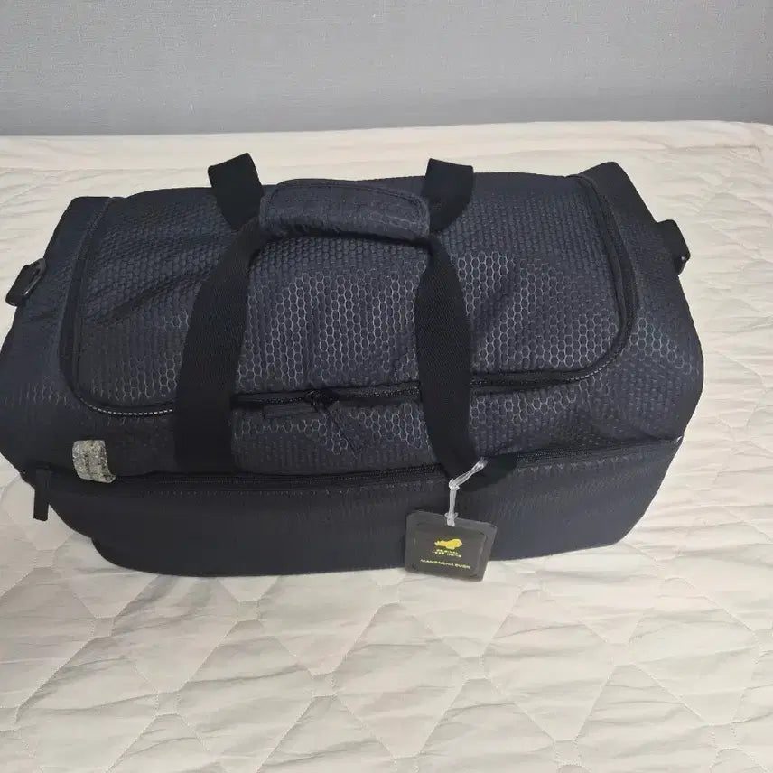 [BUNJANG] Mandarin Duck Wheel Boston Bag Black / 만다리나덕 휠보스턴백