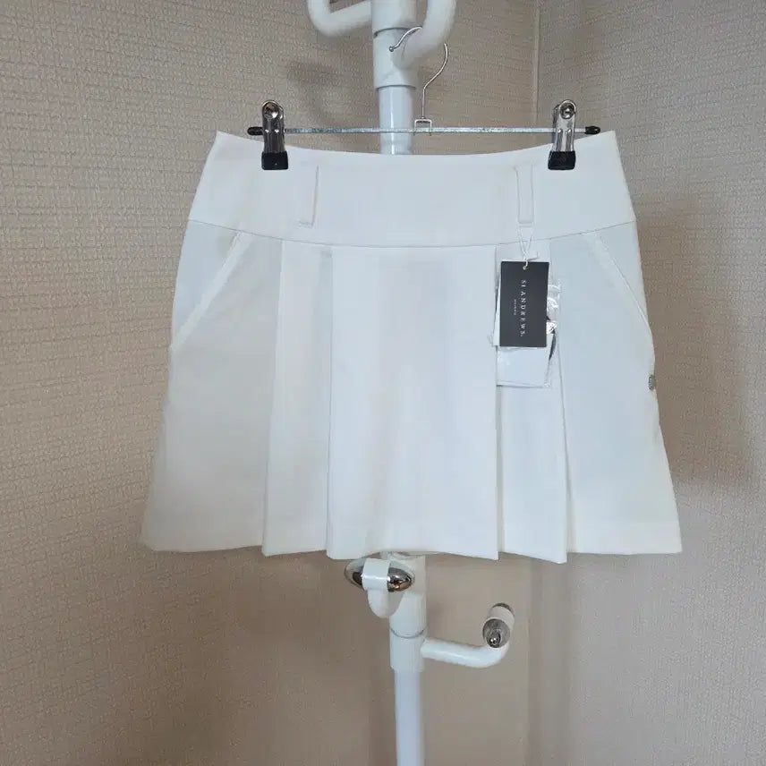 [BUNJANG] Saint Andrew Golf Skirt White Size 27 (24') / 세인트 앤드류 골프 치마 여름 27