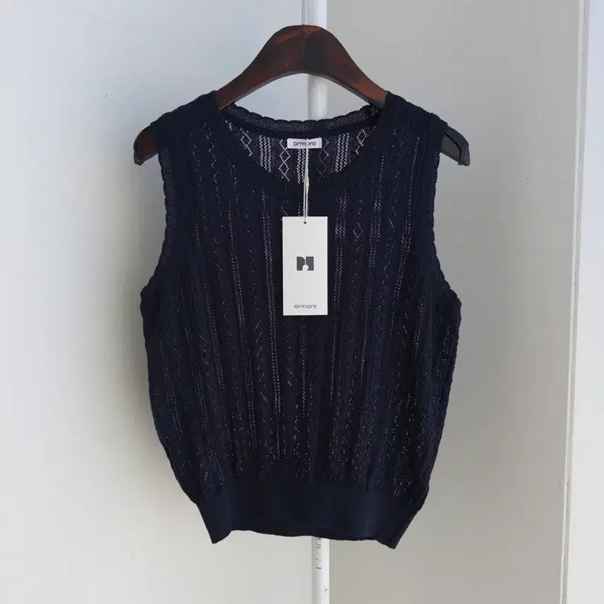 [BUNJANG] Navy Punching Knit Bustier Tank Top / 교신안함)네이비 펀칭 니트 나시/니트 뷔스티에