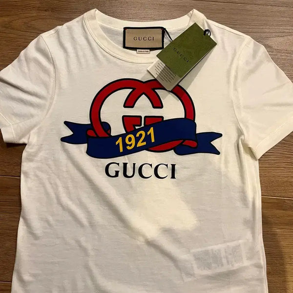 [BUNJANG] Gucci 1921 Logo Short-Sleeve T-Shirt White / 구찌 1921 로고 반팔 티셔츠 화이트