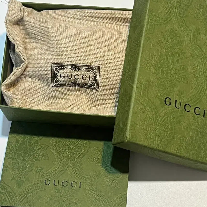 [BUNJANG] Gucci Horsebit GG Supreme Bi-Fold Wallet / 구찌반지갑 / 원주직거래가능 / 택배가능 / 구성품보관중