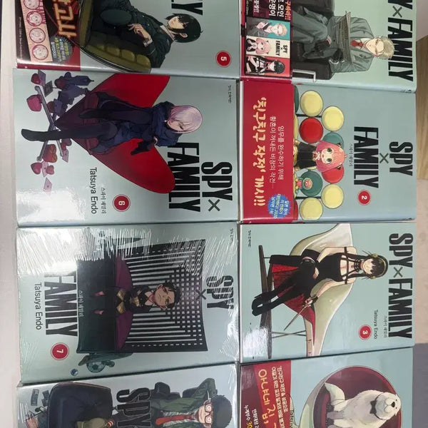 [BUNJANG] Spy x Family Volumes 1-16 First Edition Set with Calendar / 스파이패밀리 1-16 올초판 달력 + 접시