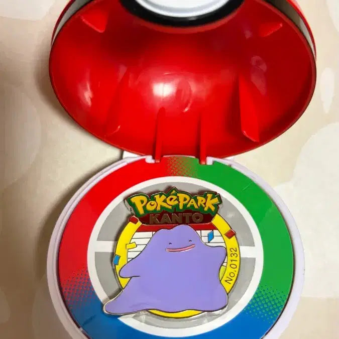 [BUNJANG] Pokemon Pokepark Kanto Limited Edition Metalmon Badge / 포켓몬 포켓파크 칸토 한정 뱃지 메타몽 판매합니다