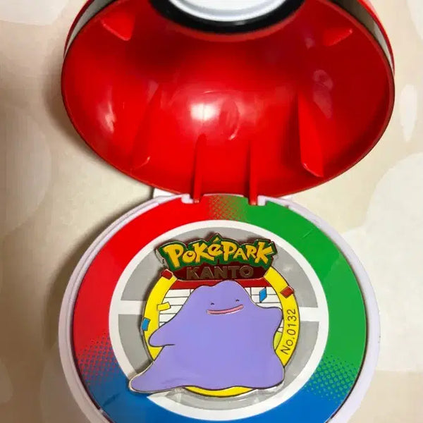 [BUNJANG] Pokemon Pokepark Kanto Limited Edition Metalmon Badge / 포켓몬 포켓파크 칸토 한정 뱃지 메타몽 판매합니다