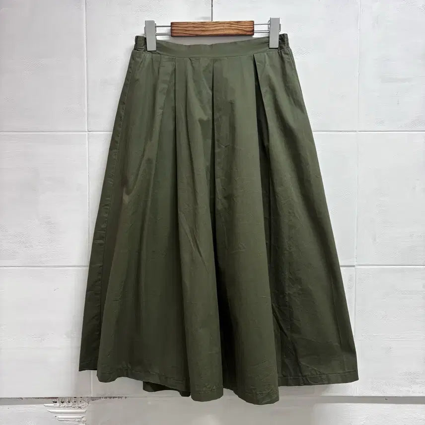 [BUNJANG] Merlot Cotton Khaki Pleated Midi Skirt / Merlot 코튼 카키 주름 미디 스커트 JPN
