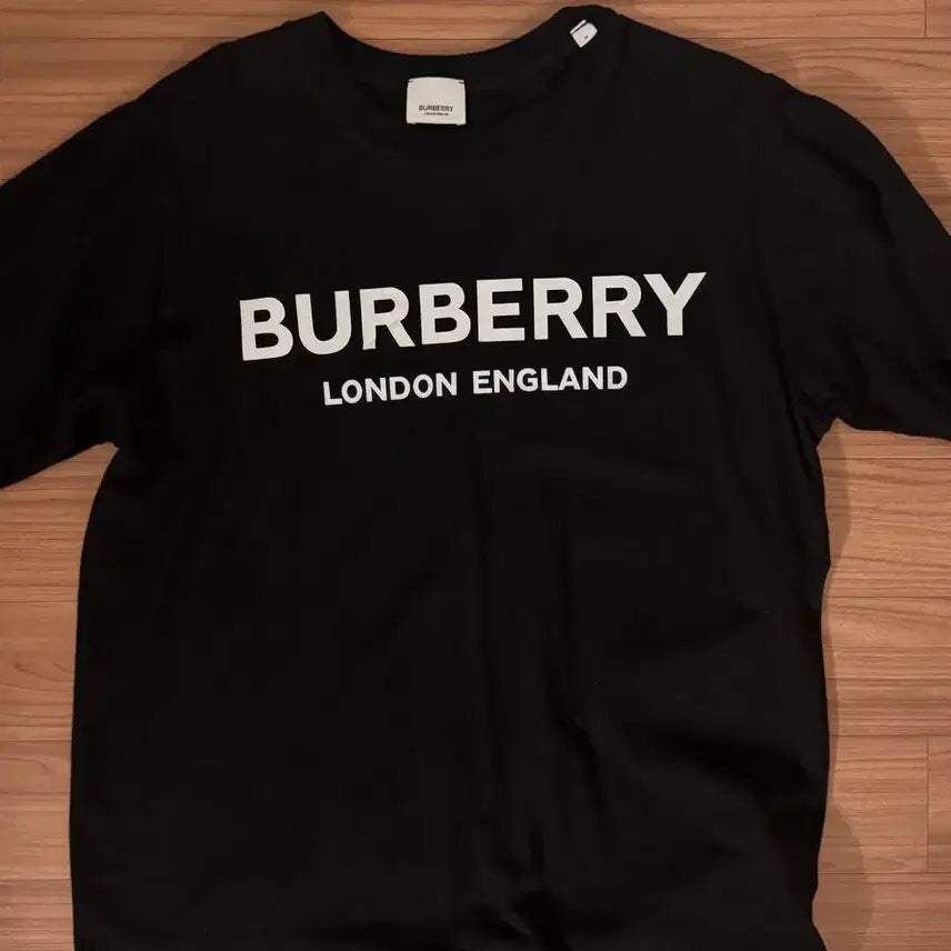 [BUNJANG] Burberry London England Short Sleeve T-Shirt Black / 버버리 런던 잉글랜드 반팔티 블랙