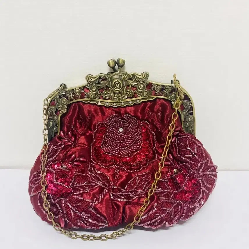 [BUNJANG] Vintage Rose Bead Frame Clutch Chain Bag / [가방] 빈티지 로즈 비즈 프레임 클러치 체인백