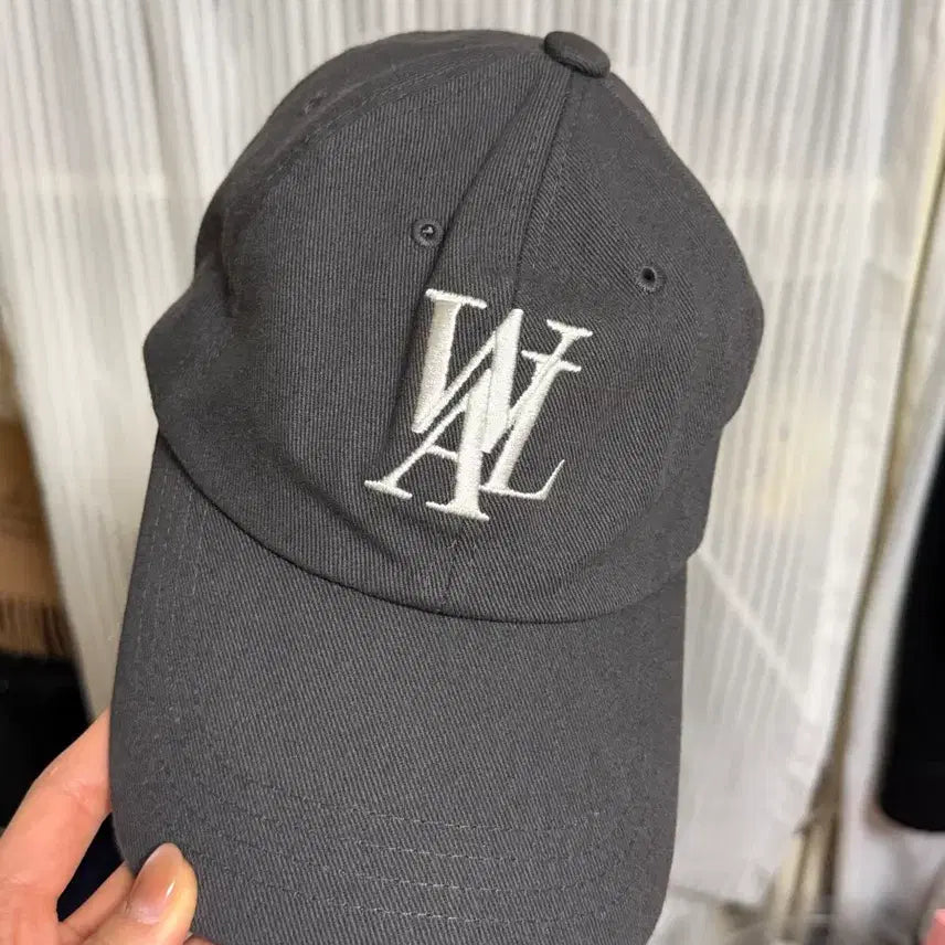 [BUNJANG] Wooalong Ball Cap / 우알롱 모자