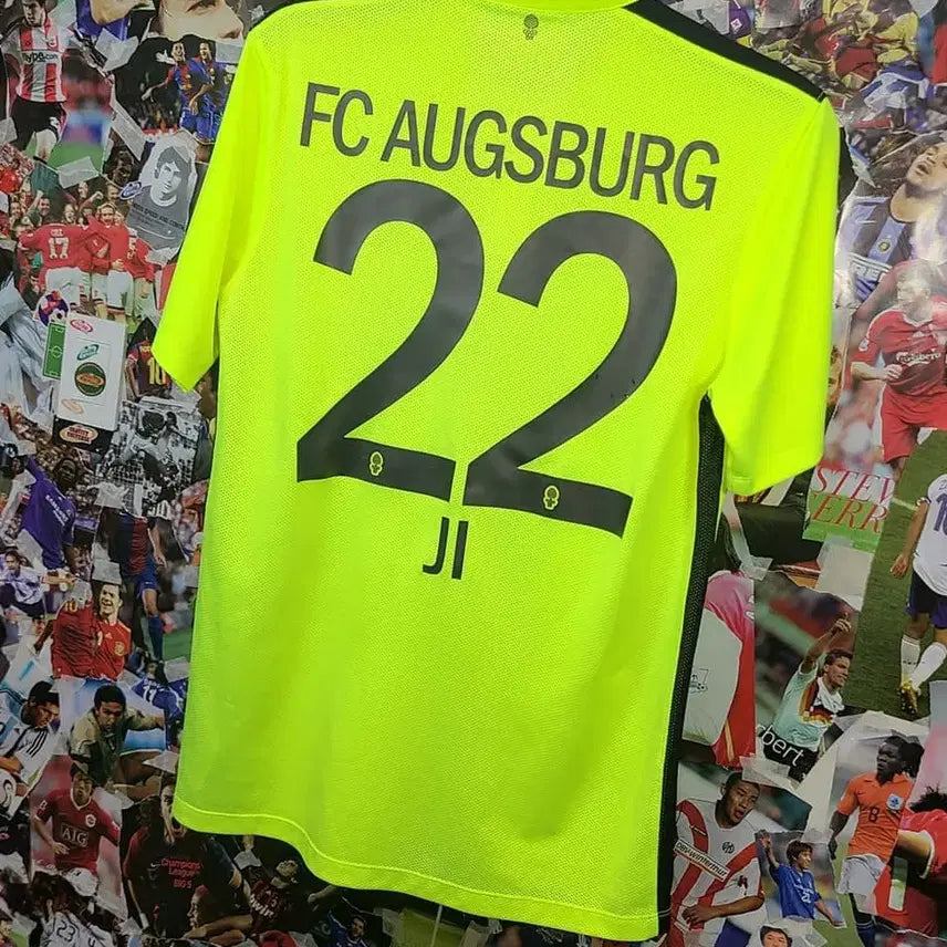 [BUNJANG] FC Augsburg 2016-2017 Ji Dong Won Third Jersey (Size M) / 아우크스부르크 16-17 지동원 써드 유니폼