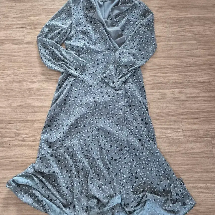 [BUNJANG] Sisley Grey Pattern Long Dress / 시슬리 그레이 패턴 롱 원피스 44
