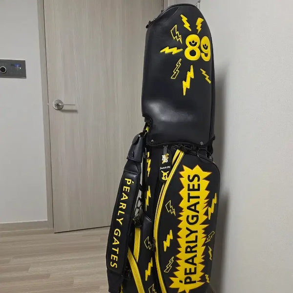 [BUNJANG] Limited Edition Paris Gates Pikachu Edition Golf Bag / 한정판 파리게이츠 피카츄 에디션 골프백