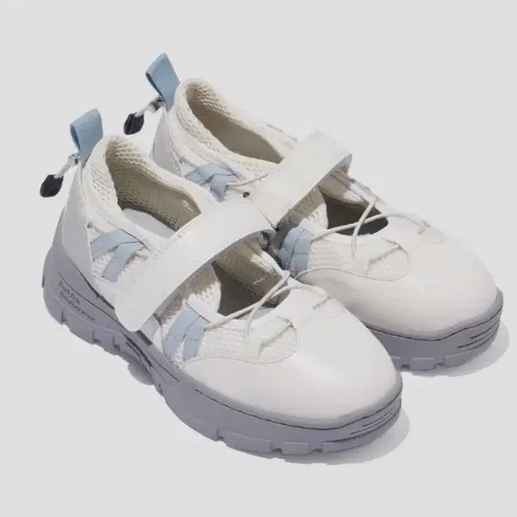 [BUNJANG] Rockfish Mary Jane Velcro Sneakers White / 락피쉬 메리제인 벨크로 스니커즈 화이트