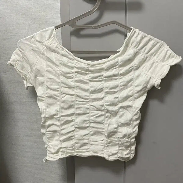 [BUNJANG] Shirring Crop Off-Shoulder Top T-Shirt / 셔링 크롭 오프숄더 탑 티셔츠