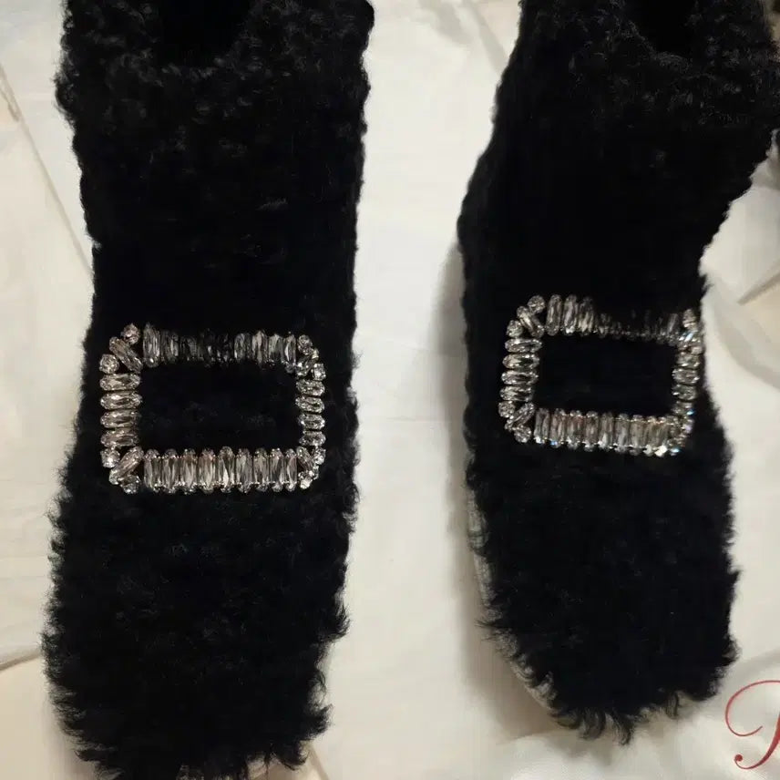 [BUNJANG] Roger Vivier Shearling Boots Size 39 New / 급처)로저비비에 시어링 부츠39 새상품