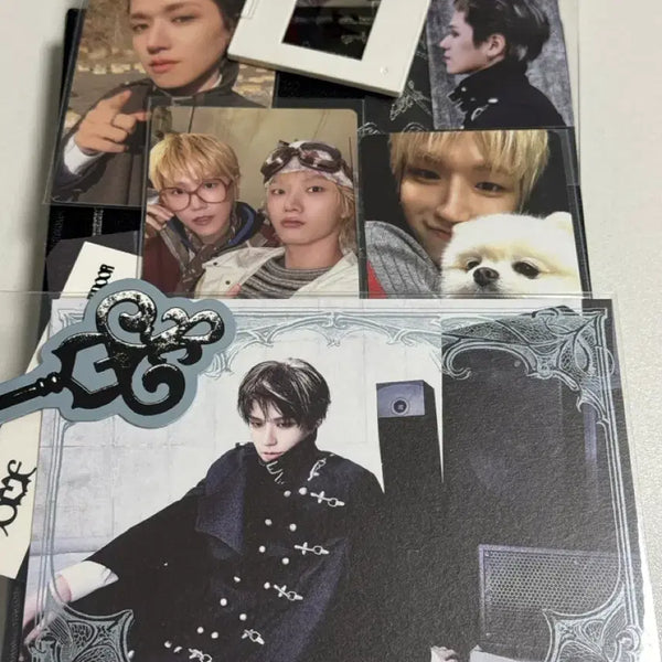[BUNJANG] BoyNextDoor Riwoo Photocard, Film Keyring, and Navigator Set / 리우 )짱이포카+필름키링+홈 home 일반반 네비게이터 풀세트