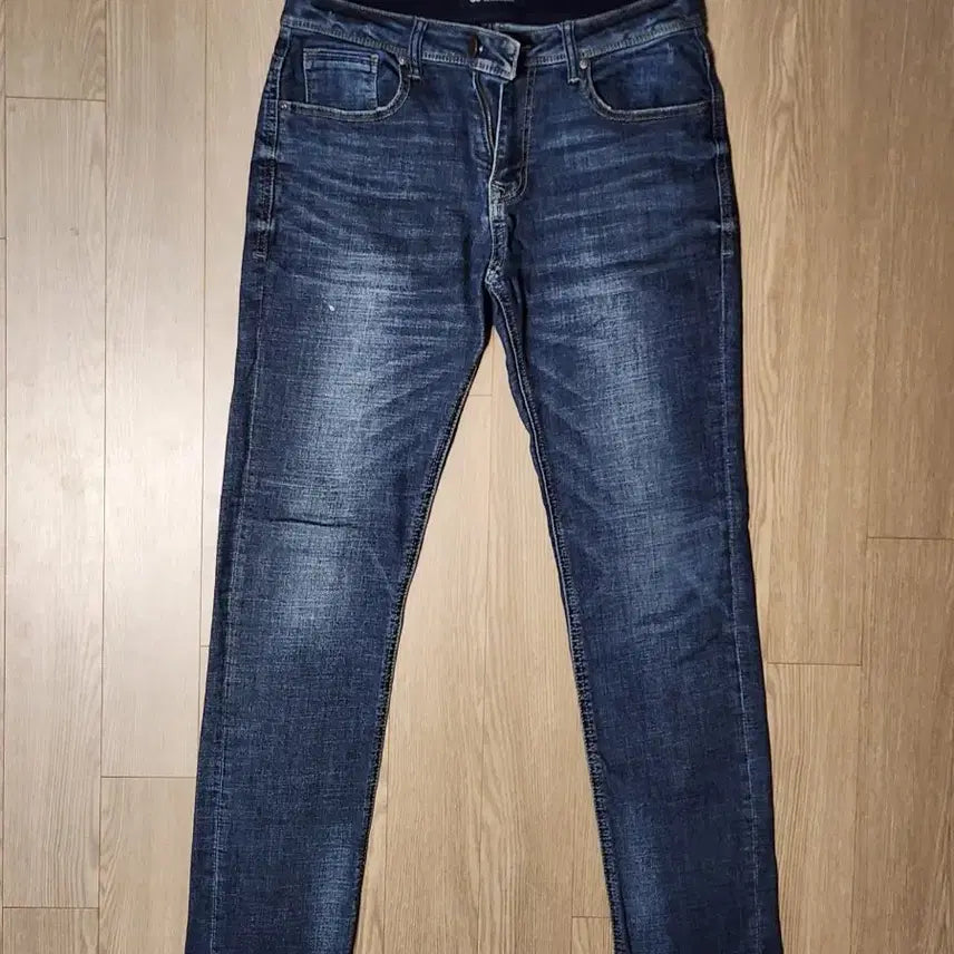 [BUNJANG] Washed Slim Fit Jeans / 톤다운 워싱 청바지