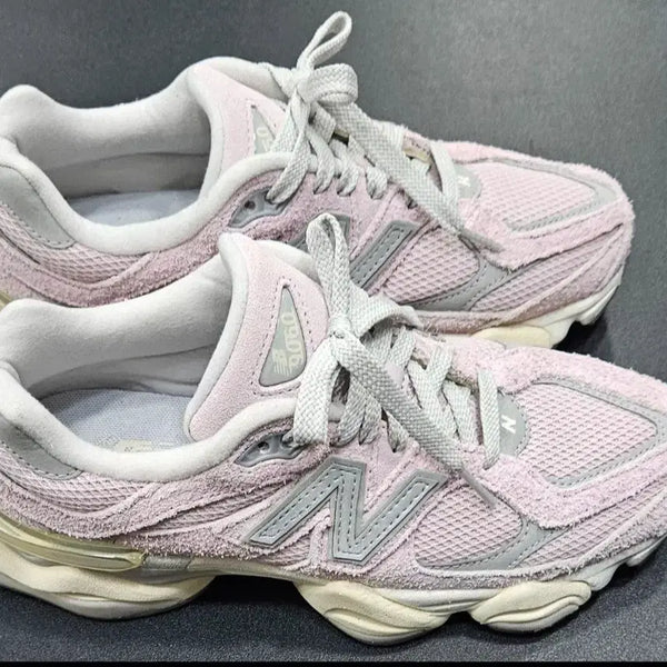 [BUNJANG] New Balance 9060 December Sky Bone (U9060HSP) Women's Sneakers / [상태 최상] 뉴발란스 9060 디셈버 스카이 핑크 240mm