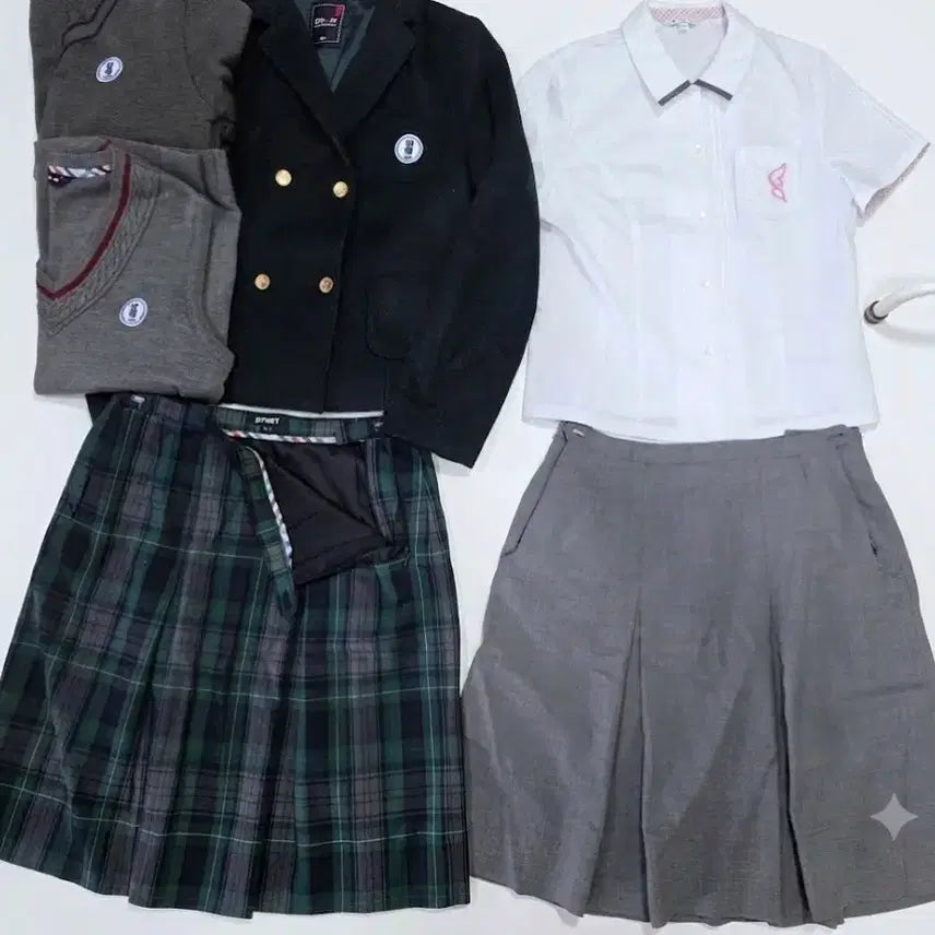 [BUNJANG] Dongdeok Girls' Middle School All-Season Uniform Set / 예쁜 여자교복 사계용 교복세트d147f(서울 동덕여중)