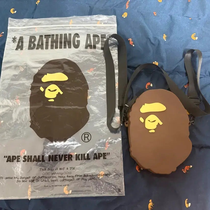 [BUNJANG] BAPE Saru Head Silicone Crossbody Bag / 베이프 사루헤드 실리콘 크로스백