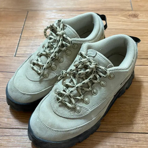 [BUNJANG] Nike Lahar Low Rattan Hiking Shoes (US 6.5) / 나이키 라하르 로우 라탄 235 등산화
