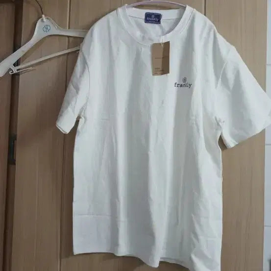 [BUNJANG] Frankly White T-Shirt / 프랭클리 반팔티 화이트
