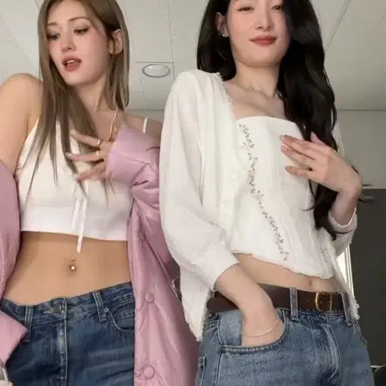 [BUNJANG] Glooni Lace Rose Corset Top worn by Jung Chaeyeon / 아이오아이 정채연 옷 글로니 레이스 로즈 코르셋 탑