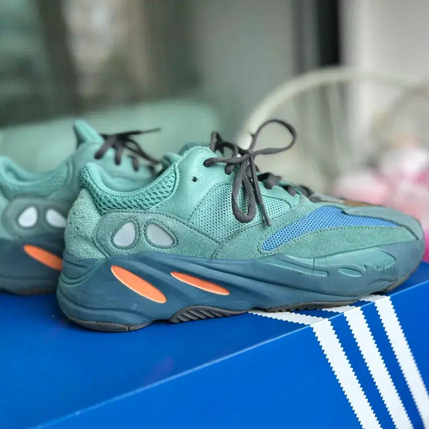 [BUNJANG] Adidas Yeezy Boost 700 Faded Azure / 아디다스 이지 부스트 700 페이디드 애저