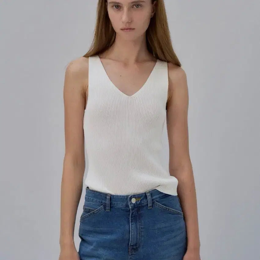 [BUNJANG] Sie Bein Ribbed Sleeveless Top White / S / 시에 베인 리브드 슬리브리스 화이트 / S