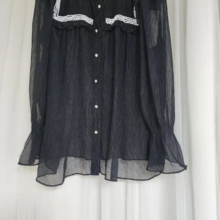 [BUNJANG] Satin Black Chiffon Blouse with Frill and Pearl Detail / 샤틴 블랙 쉬폰 블라우스