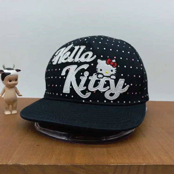 [BUNJANG] HAT'S ON x Hello Kitty Collaboration Black Snapback Hat / 햇츠온 헬로키티 스냅백 모자 땡댕이 블랙