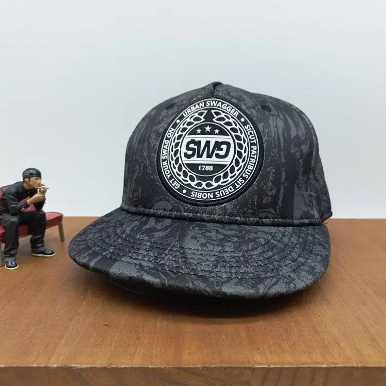 [BUNJANG] Urban Swagger Hats On Snapback Hat / 힙합 모자 어반스웨거 햇츠온 스냅백 블랙 그레이