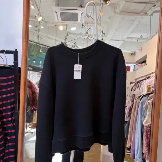[BUNJANG] System Black Cropped Sweatshirt / 한섬 시스템 블랙 크롭 맨투맨