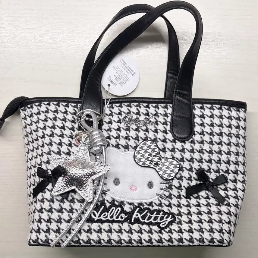 [BUNJANG] Hello Kitty Tote Bag / 헬로키티 토트백 가방 양도합니다