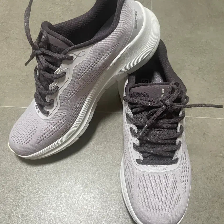 [BUNJANG] Skechers Arch Fit 2.0 Slip-Ins Women's Sneakers / 스케쳐스 운동화 여성 아치핏 2.0 슬립인스 245