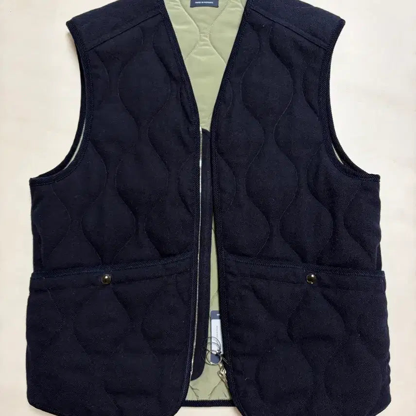 [BUNJANG] Drakes Melton Wool Vest 40 / 드레익스 멜튼울 베스트 40