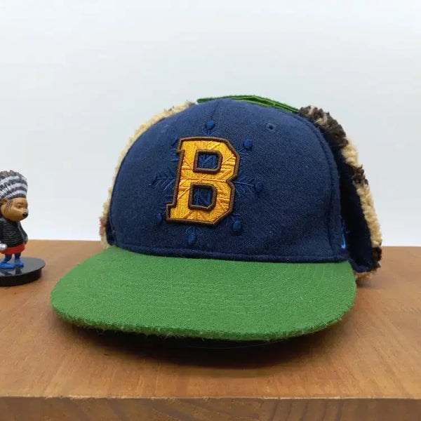 [BUNJANG] Hatson Earmuff Snapback Hat SMB B Logo Navy / 햇츠온 귀달이 스냅백 모자 SMB B 로고 네이비
