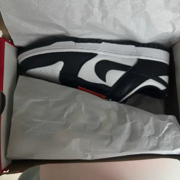 [BUNJANG] Nike Dunk Low "Orca" (Panda) - Size 295 / 덩크 범고래 295