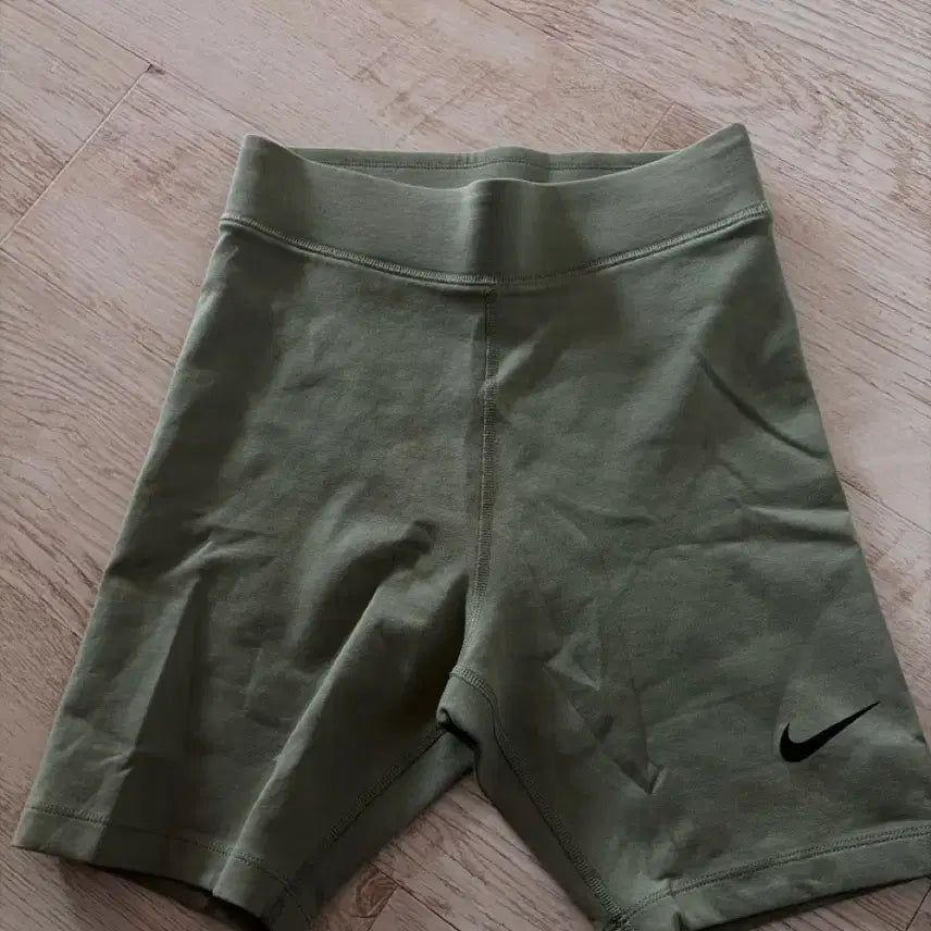 [BUNJANG] Nike Women's Bike Shorts Khaki S / 나이키 여성 바이크 쇼츠 S 카키