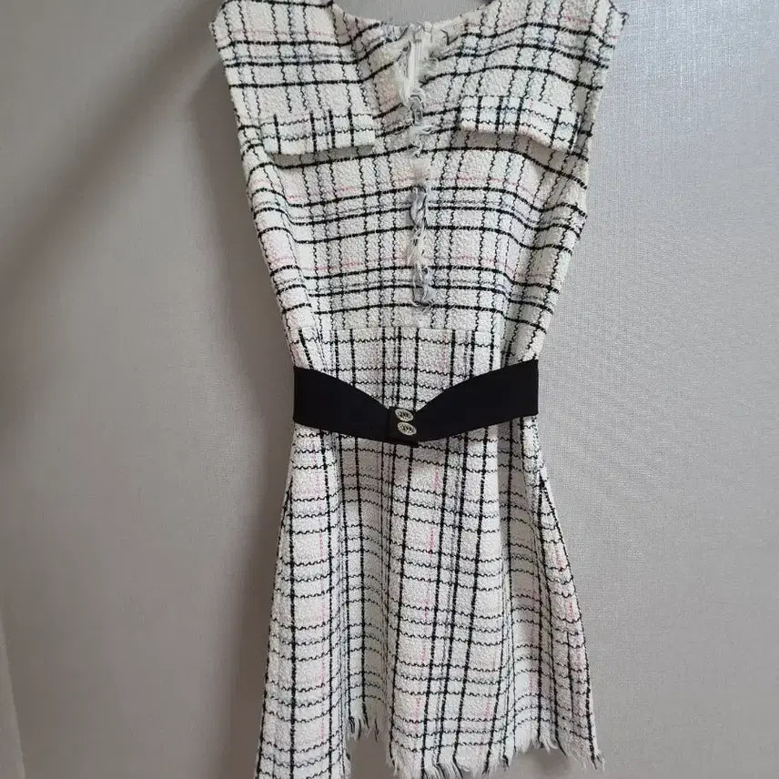 [BUNJANG] Maje Tweed Dress Check Pattern Tassel Detail Size 38 / maje 마쥬 트위드 원피스 38