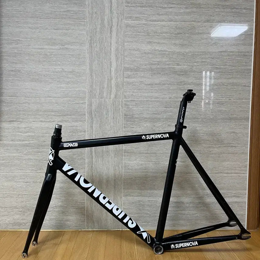 [BUNJANG] Supernova Street Frameset + Seatpost / 슈퍼노바 스트릿 프레임셋+싯포스트